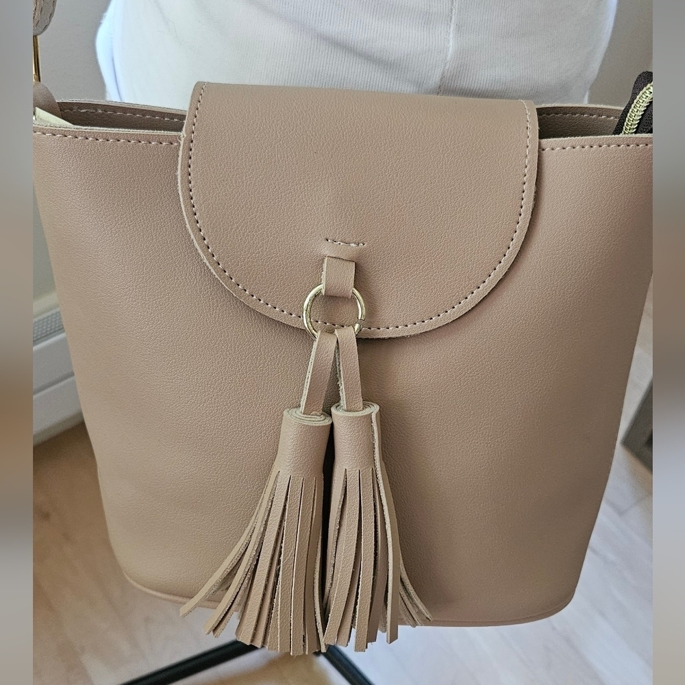 New Vegan Leather Tassel Handbag Purse Shoulder Bag Crossbody Adjustable Beige